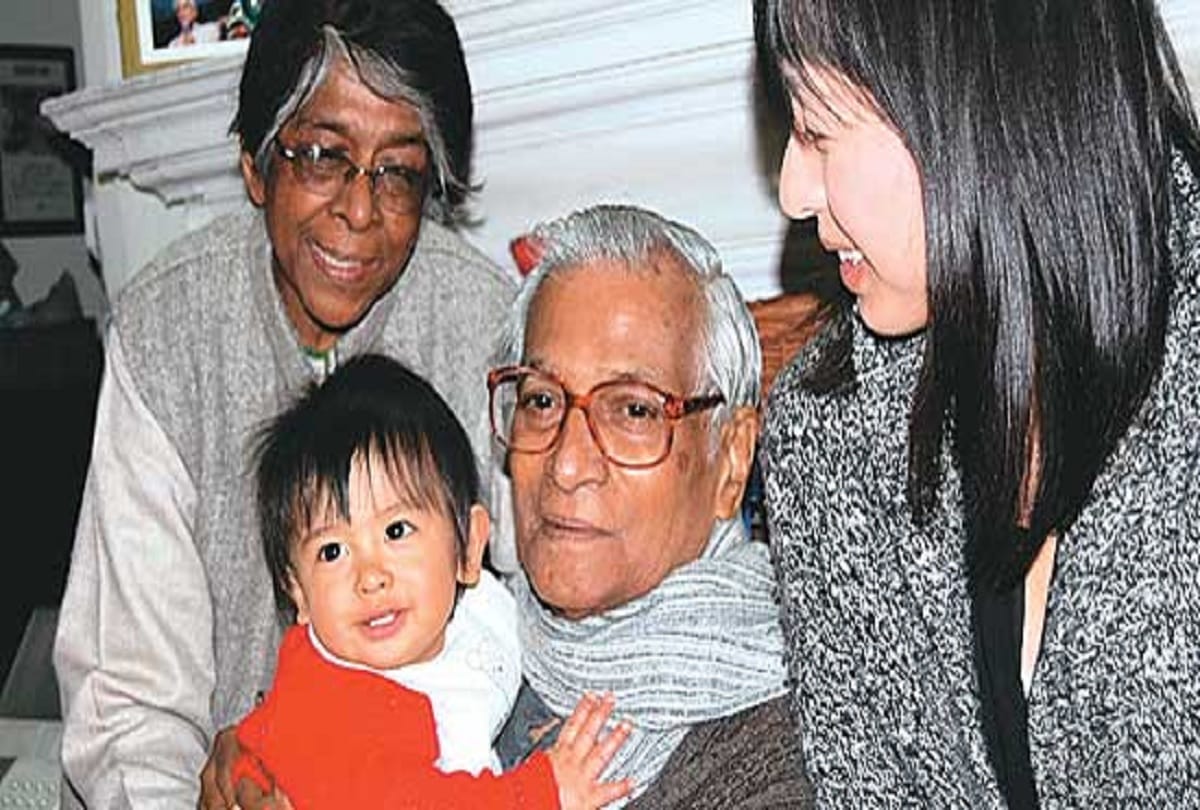George Fernandes son refuse to come into politics
