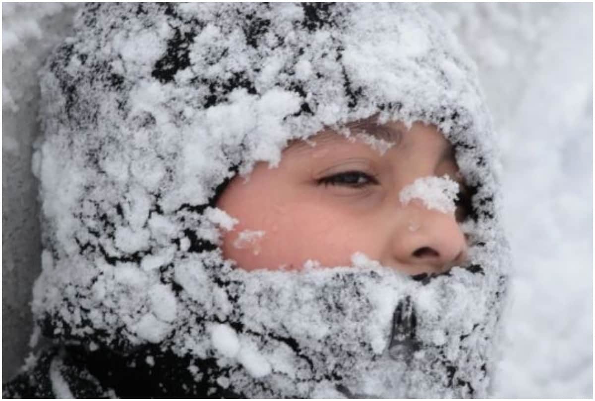 story of a man will surprise you who survived alive in the freezing cold