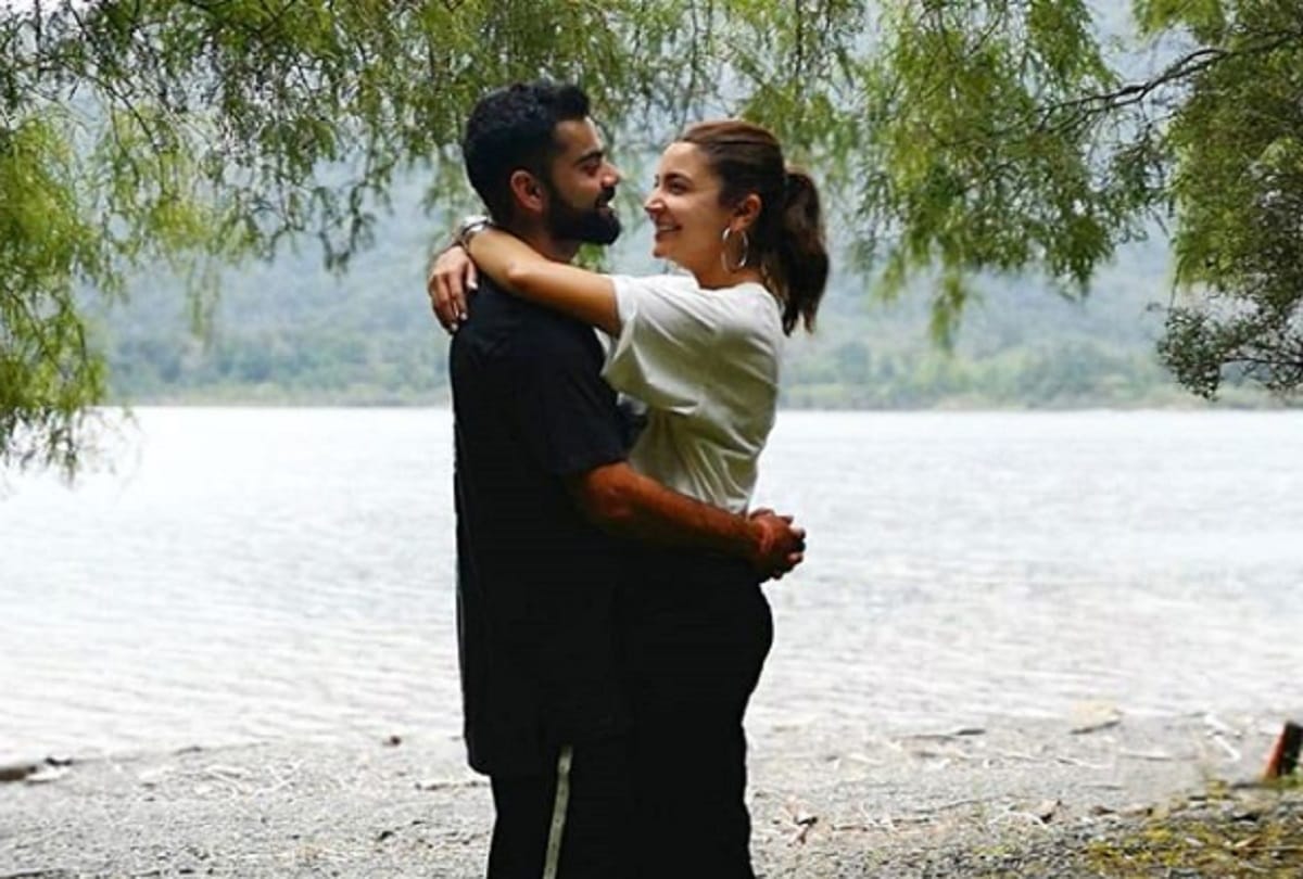 Anushka Sharma and Virat Kohli make a beautiful couple here Sweet Pictures