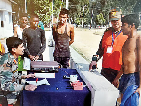 Army recruitment race, passes then medical