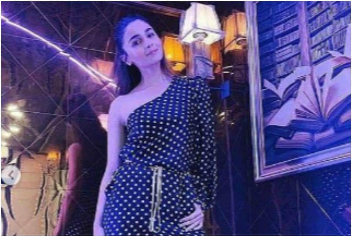 Alia Bhatt new vanity van inside pictures leaked designed by Shahrukh Khan wife Gauri Khan