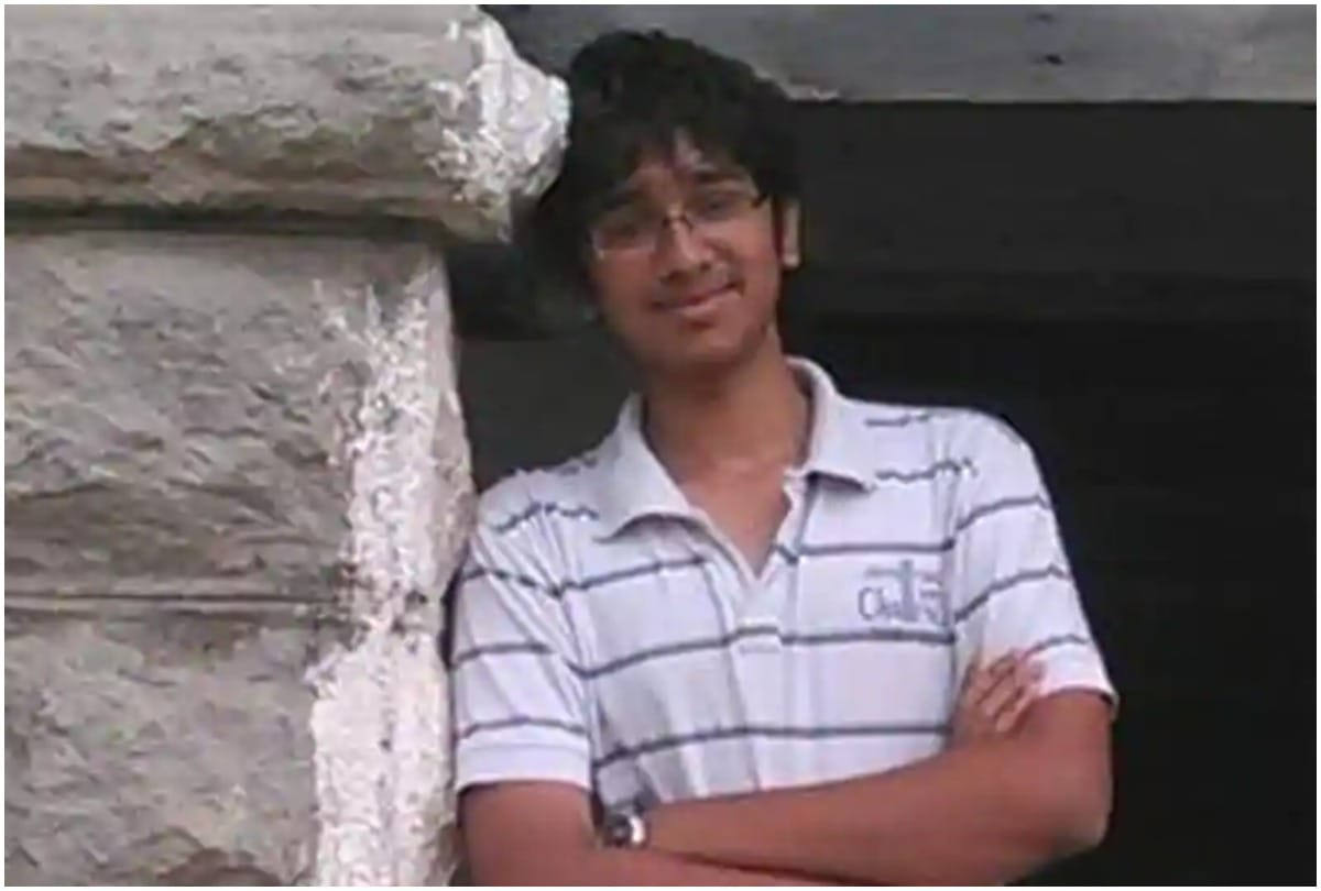 IIT Hyderabad student dies falling from terrace while talking on phone