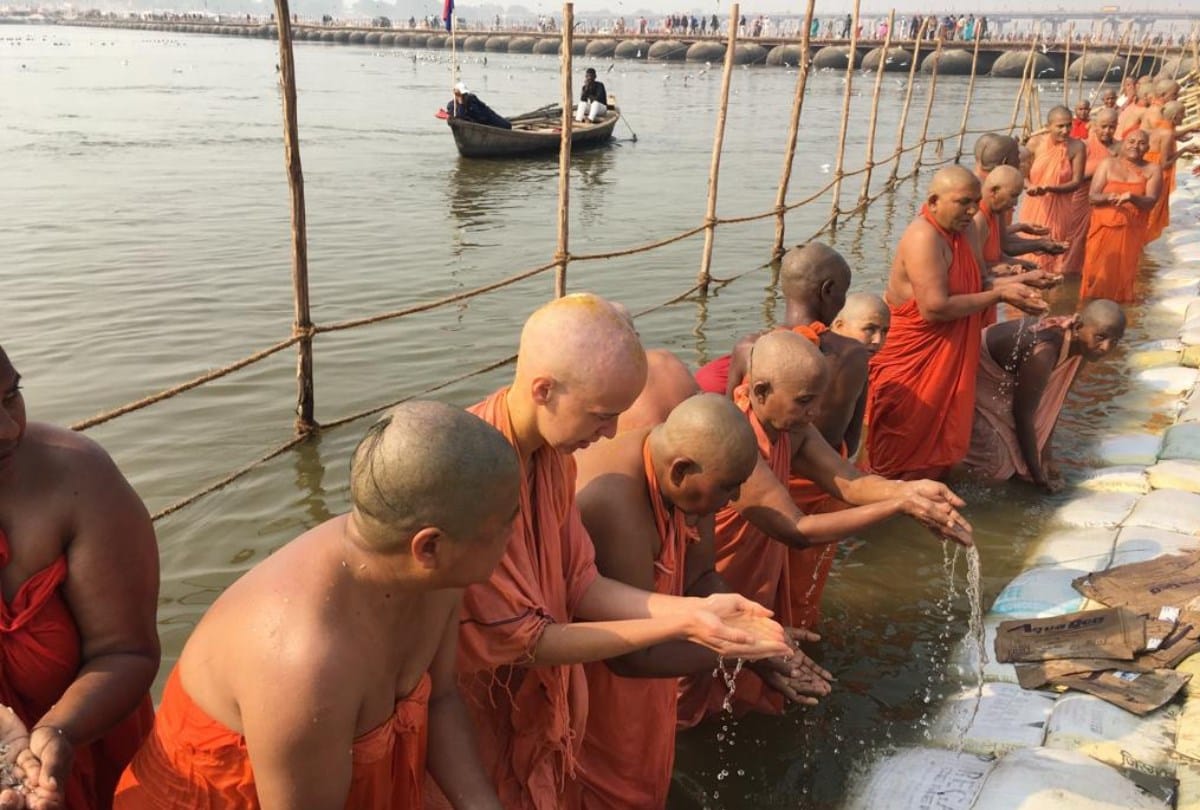 Prayagraj Kumbh Mela 2019 1500 people made Naga Sadhu including 50 sadhvi
