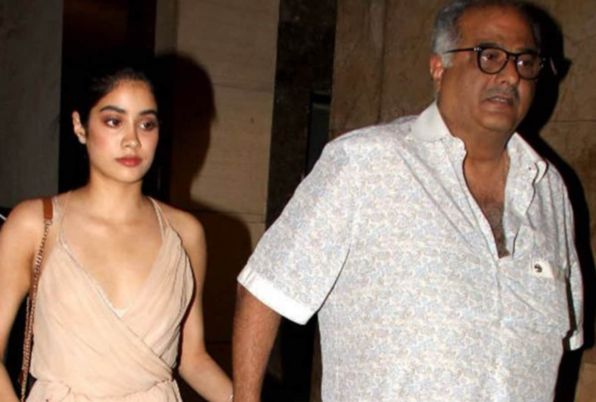 Boney Kapoor used to make fun of janhvi kapoor leg in her childhood.