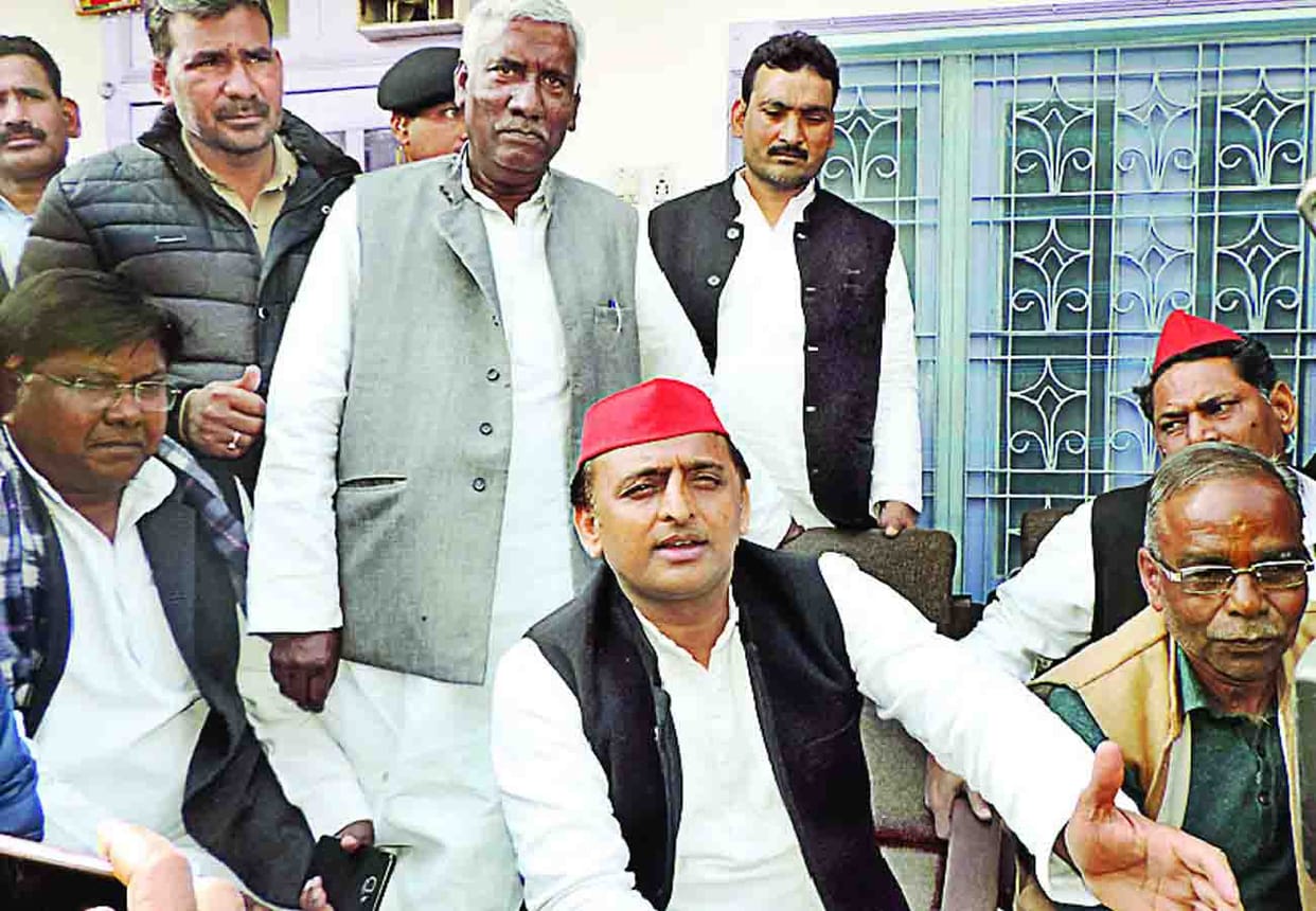 akhilesh yadav targets cm yogi adityanath