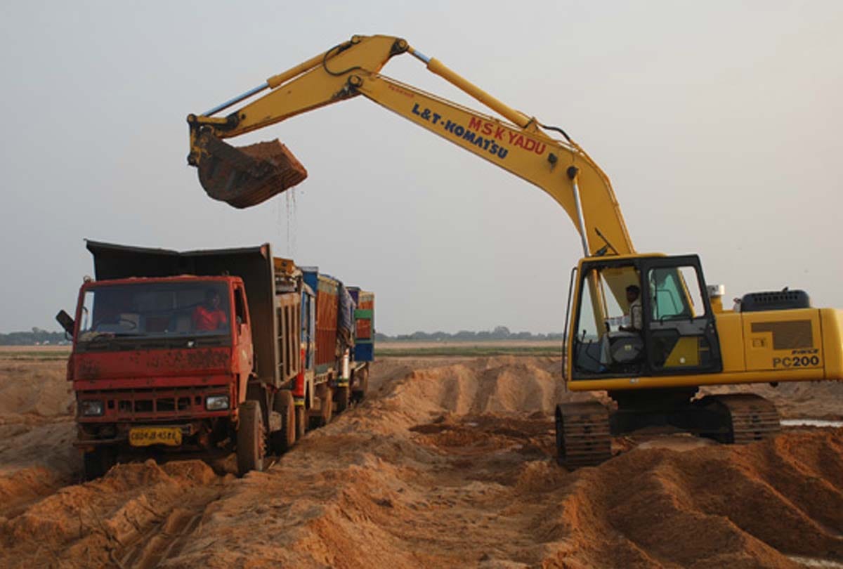cbi investigates illegal mining case in up