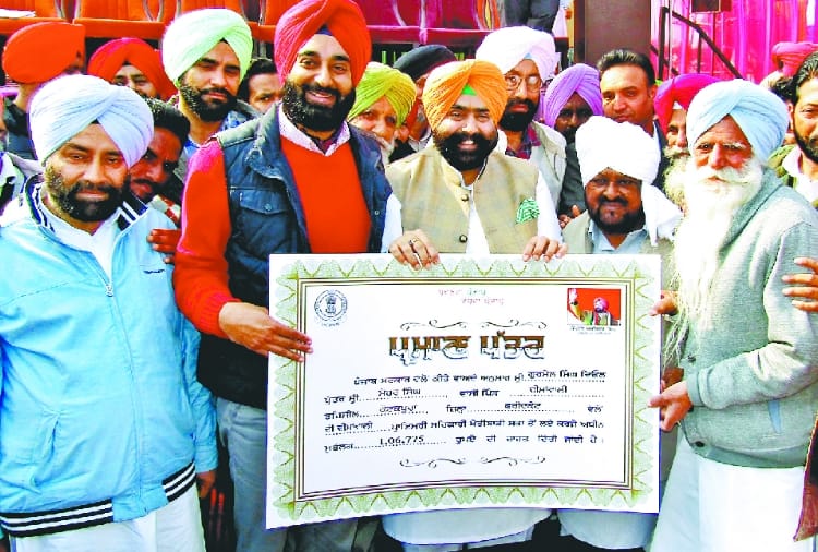 waives off loan of 5123 farmers worth31.66 crore in faridkot