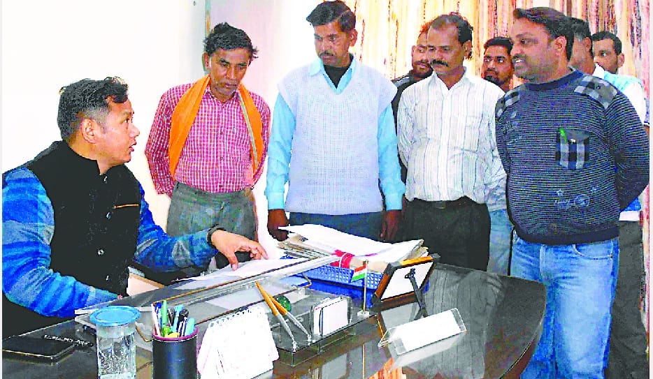 people given memorandum to SDM