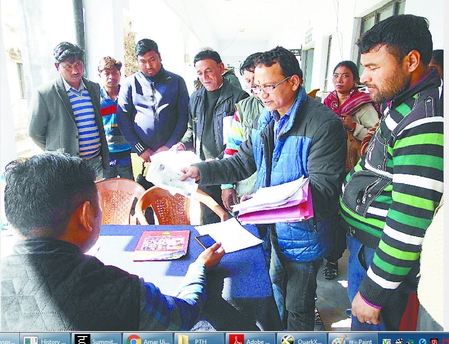 youth gave memorandum to SDM