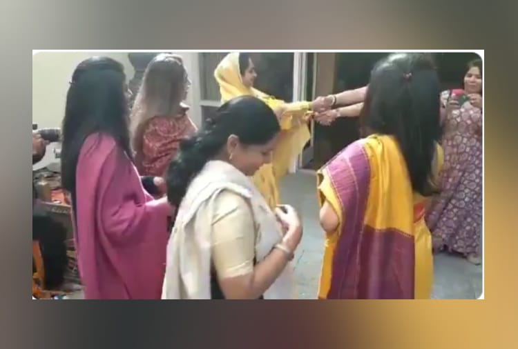 Budget 2019, Minister Harsimrat Kaur Badal with Kirron Kher and Samriti Irani, Video Viral