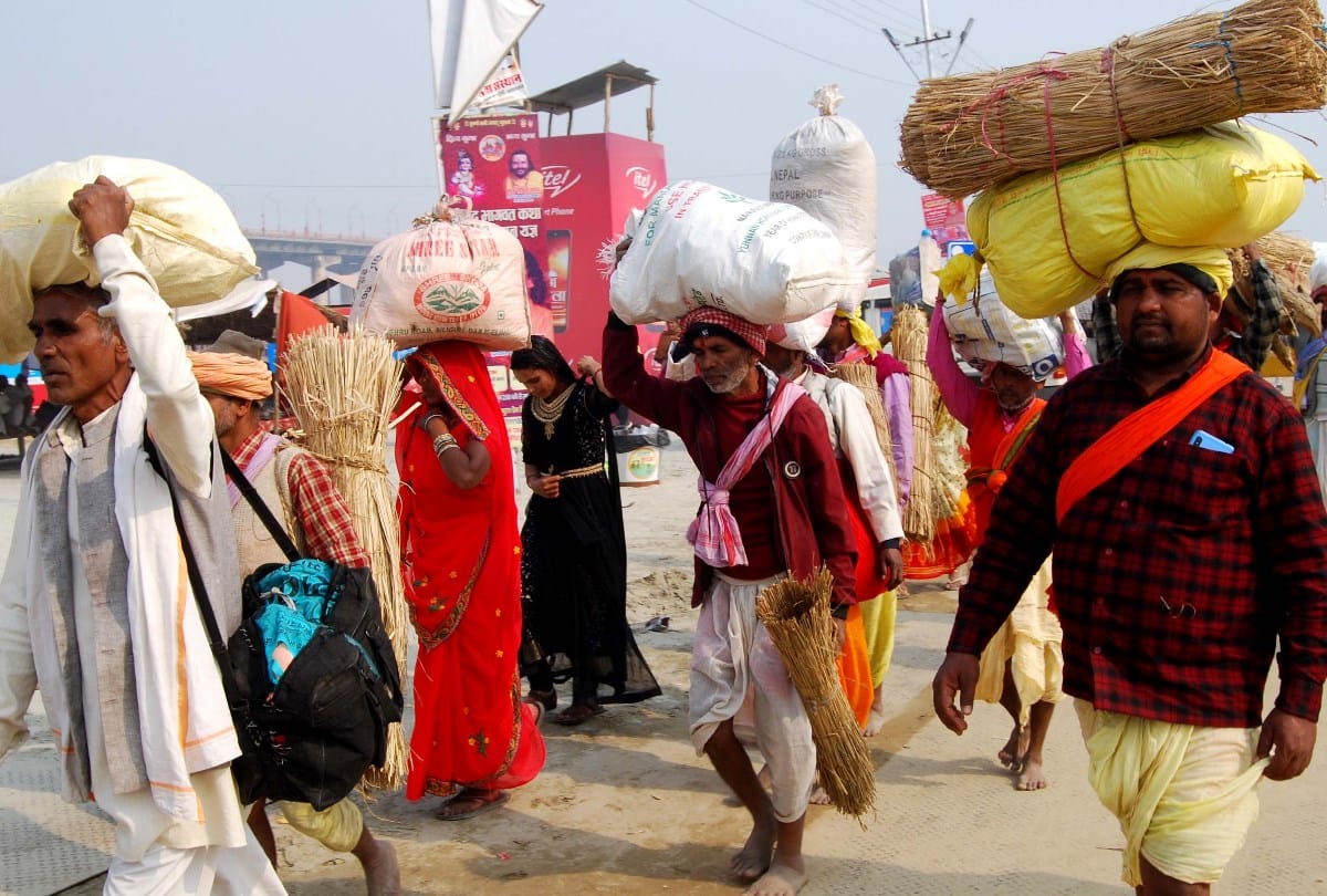 Kumbh 2019: heavy Crowd of Devotees in sangam before mauni amavasya snan in kumbh