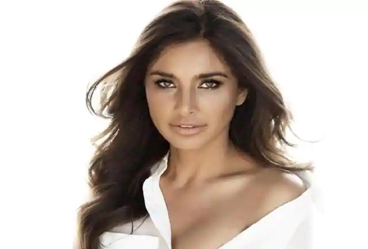lisa ray fan asked her to join Bjp