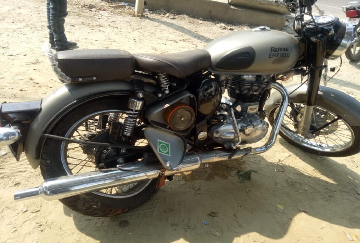 Two people died road accident in Lucknow National Highway