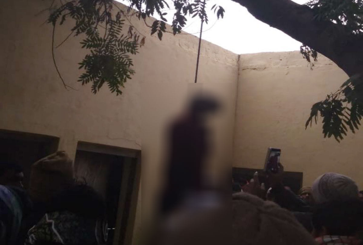 high school student found dead in college of mathura