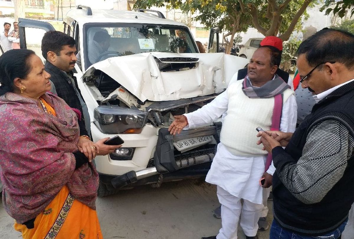 member of women commission injured in car accident in mainpuri