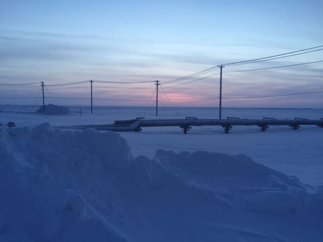 people live 65 days in darkness utqiagvik town in alaska midnight sun