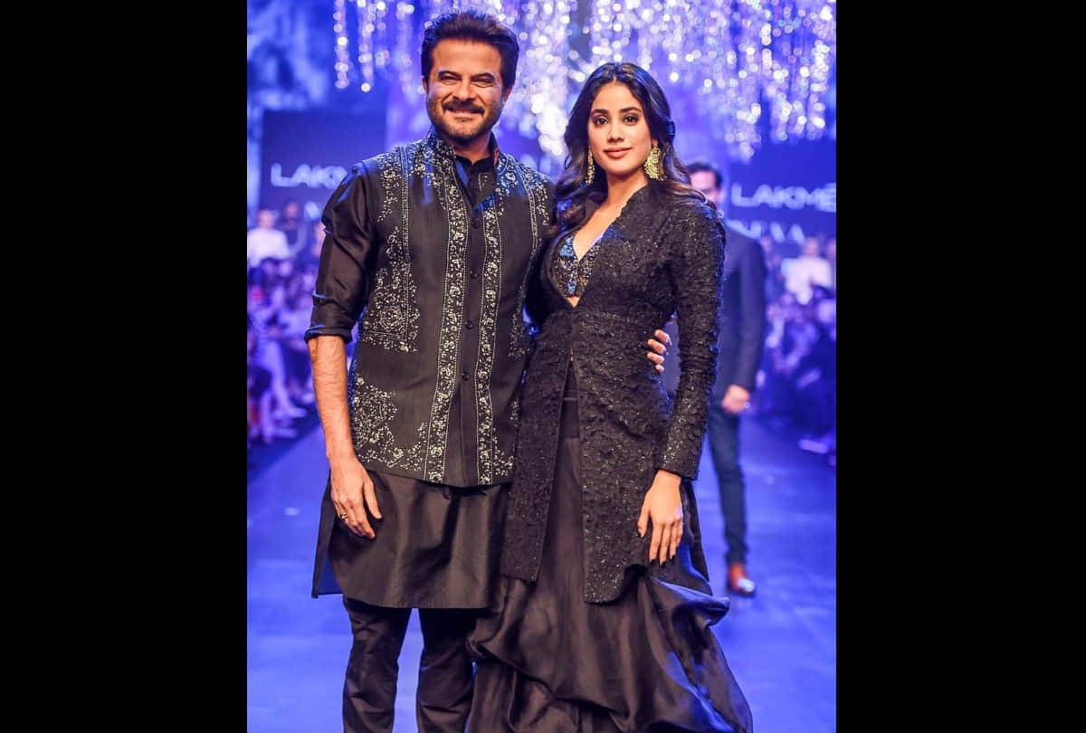 anil kapoor janhvi kapoor ranveer singh did ramp walk on lakme fashion week 2019