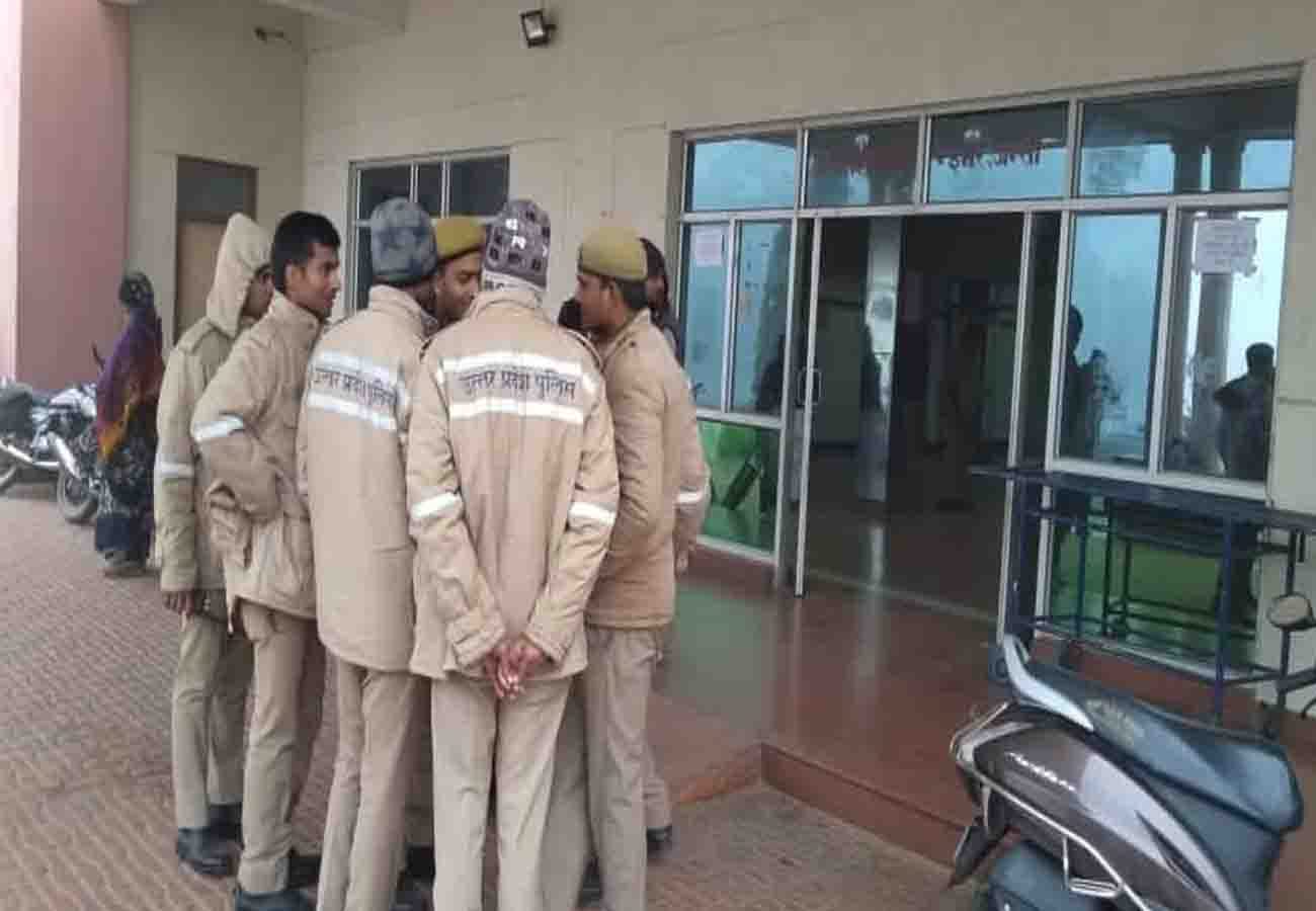 Road Accident in Agra Lucknow Expressway, 2 people dead and 5 injured
