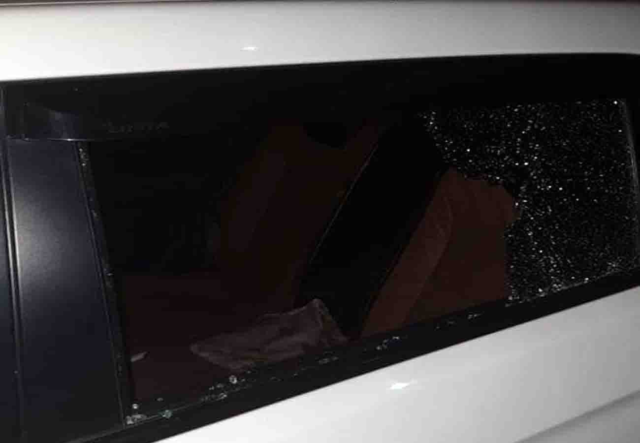 loot with sp mla irfan solanki from his car