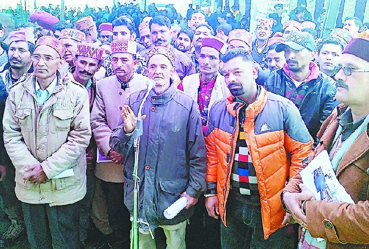 बिजली, सड़क, पानी-स्वास्थ्य के मामले उठाए