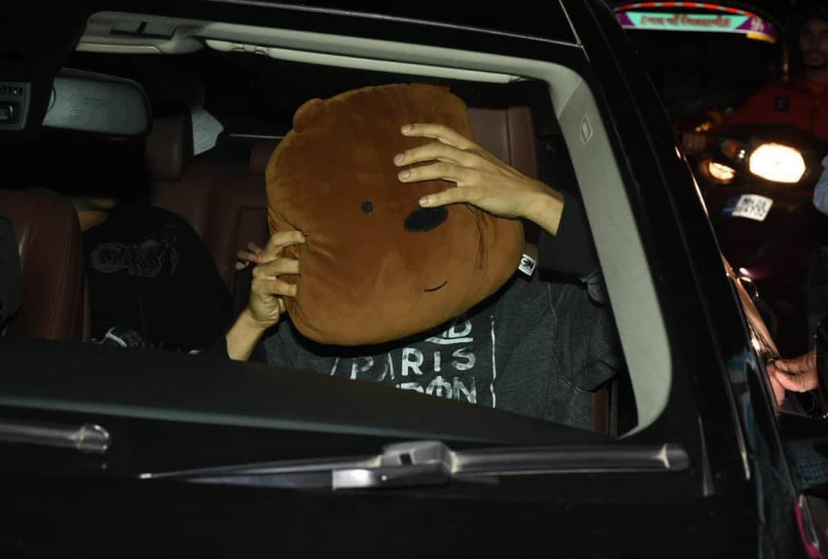 Kartik Aaryan Ananya Pandey arrived late night together in Natasha Poonawalla Party