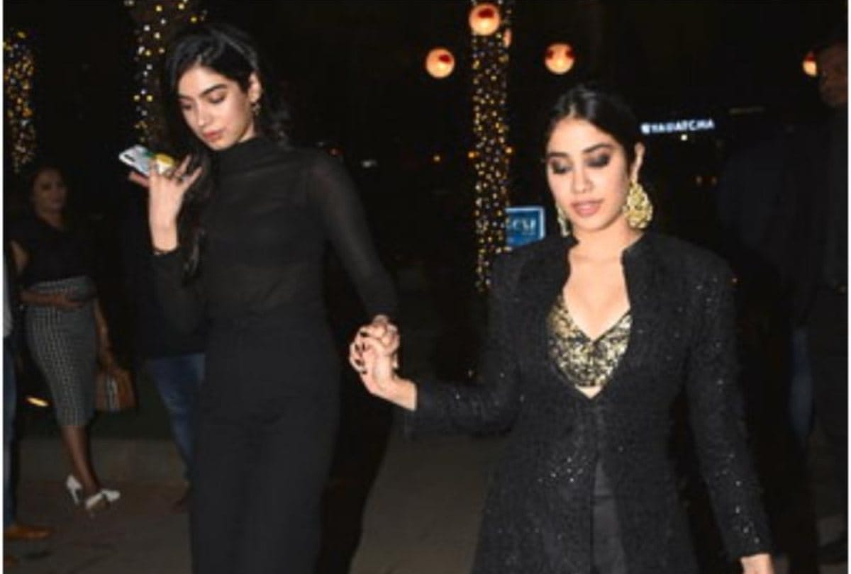 Lakme Fashion Week 2019 Khushi Kapoor look stunning in black outfit