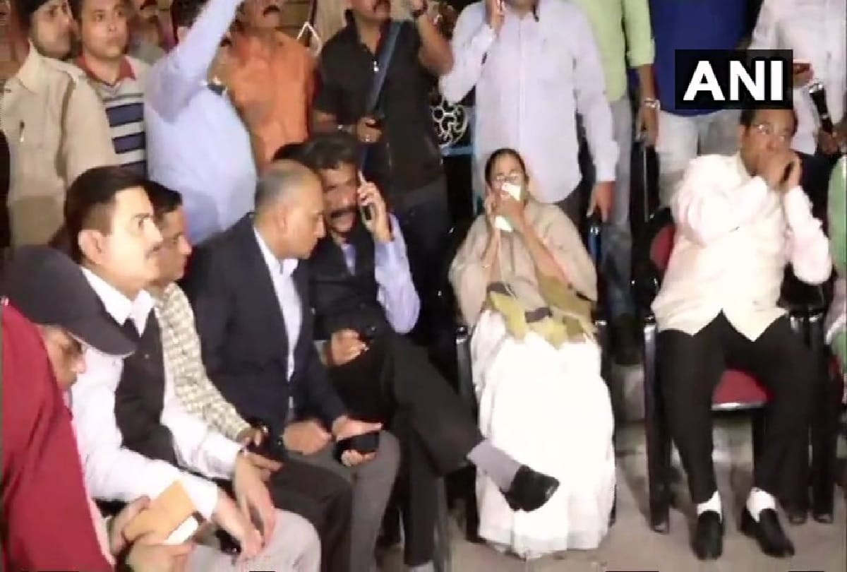 Arvind Kejriwal, Akhilesh yadav Chandrababu and Lalu Prasad Yadav in support of Mamta banerjee