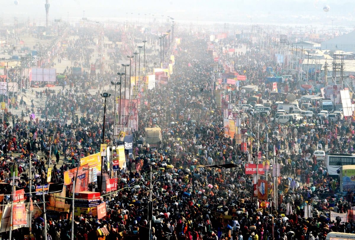 Kumbh 2019: one million devotees holy dip in sangam at kumbh mela prayagraj