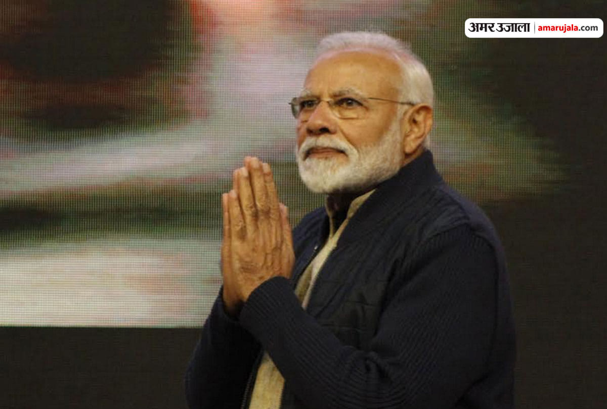 prime minister narendra modi during the visit to jammu kashmir four times changed his Costume