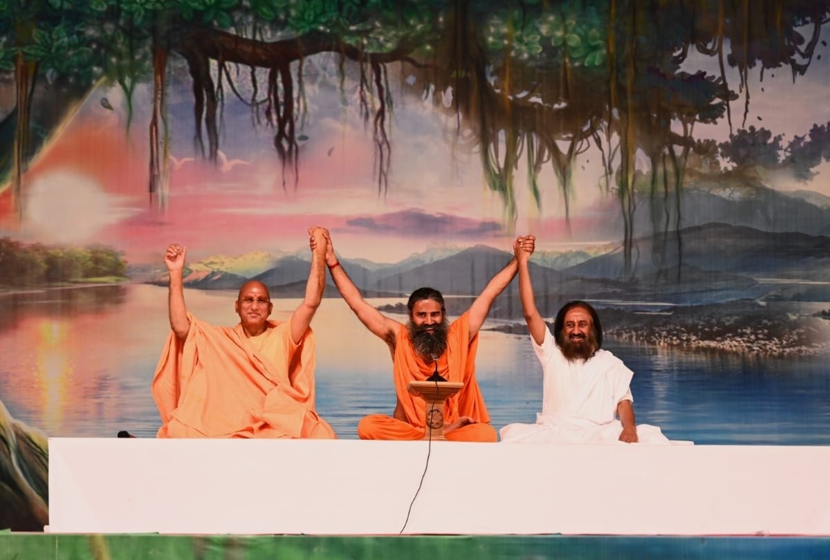kumbh 2019: Ravi Shankar says Throwing away the concerns of life in kumbh