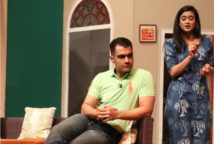 Television Actress Shweta Tiwari Play with Rakesh Bedi in Tagore Theatre Chandigarh