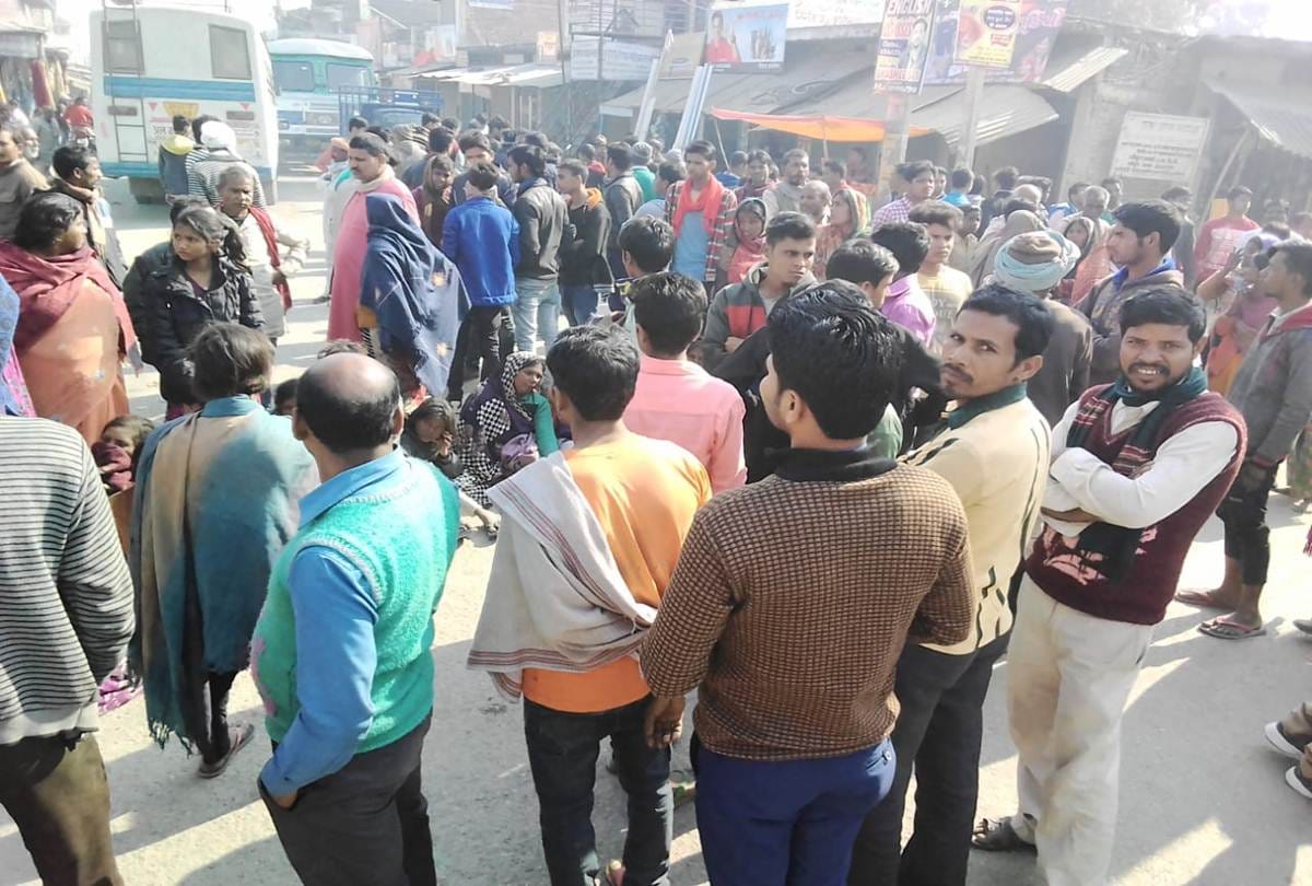 Tractor Crushed A Fourty Years Old man Gorakhpur