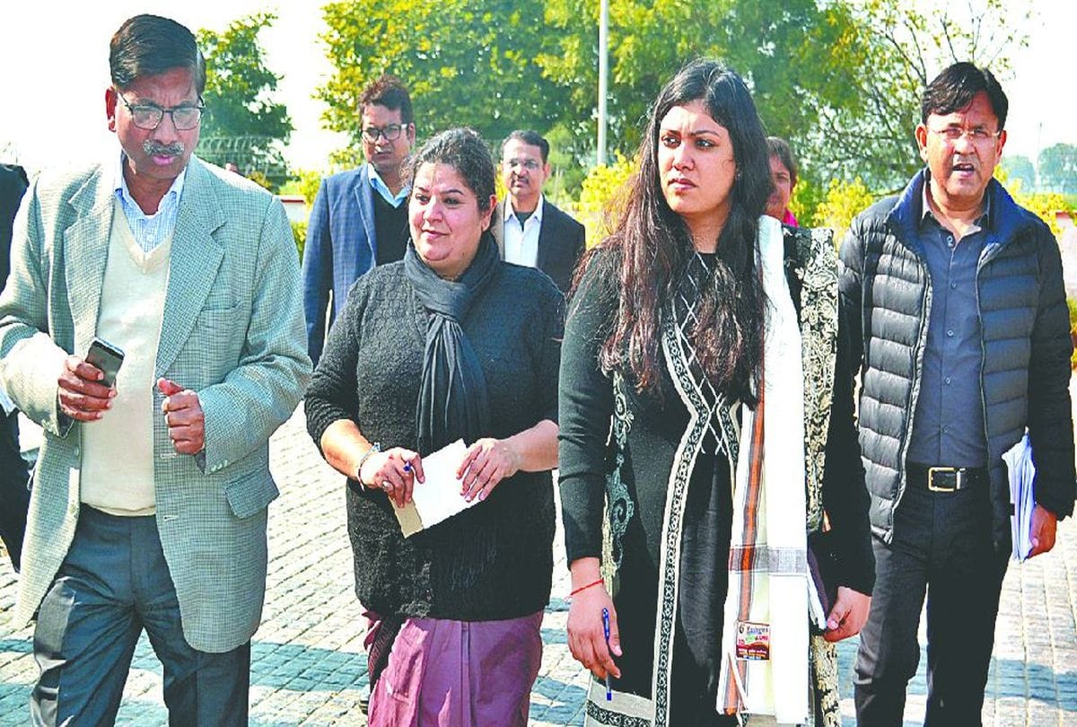 Medha Roopam inspected Krishna Kutir Ashraya Sadan in vrindava