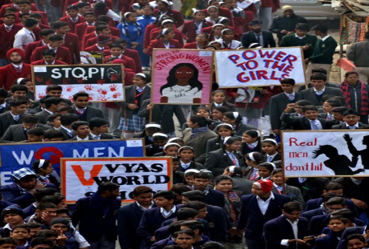 Amar Ujala aprajita-100 million smiles Rally in Bareilly