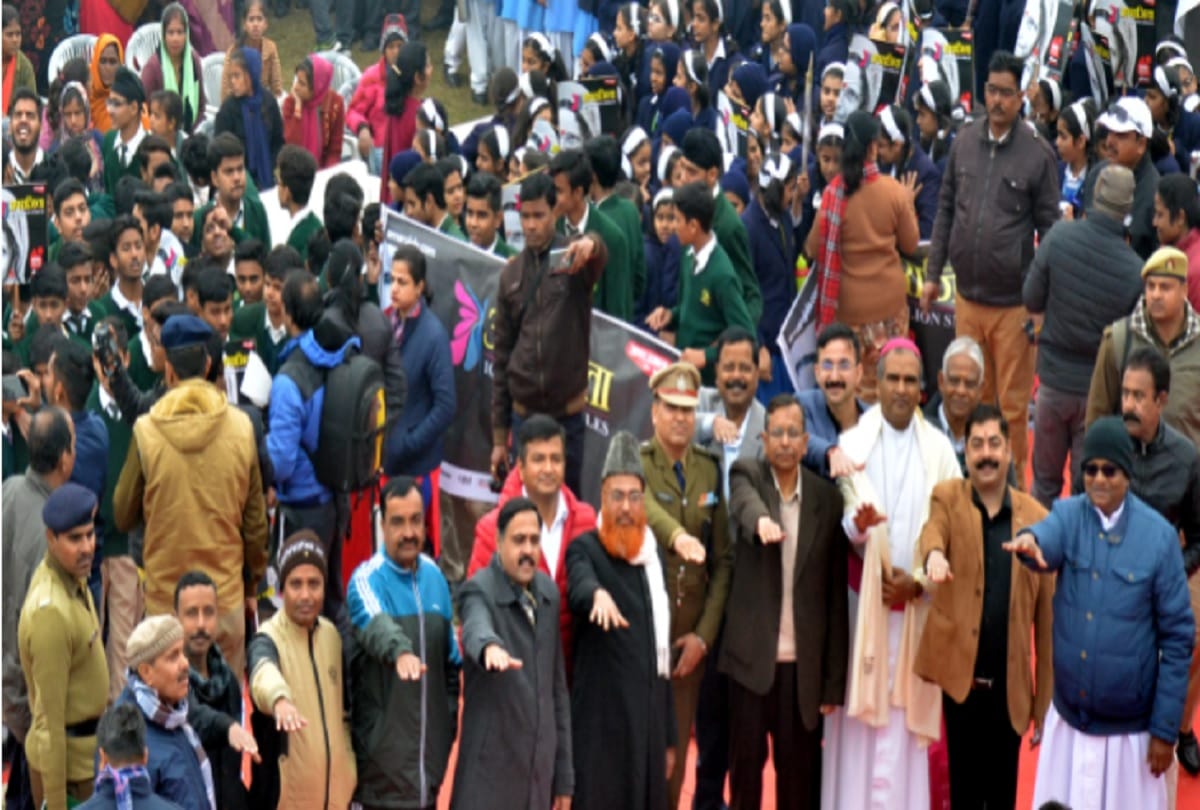 Amar Ujala aprajita-100 million smiles Rally in Bareilly