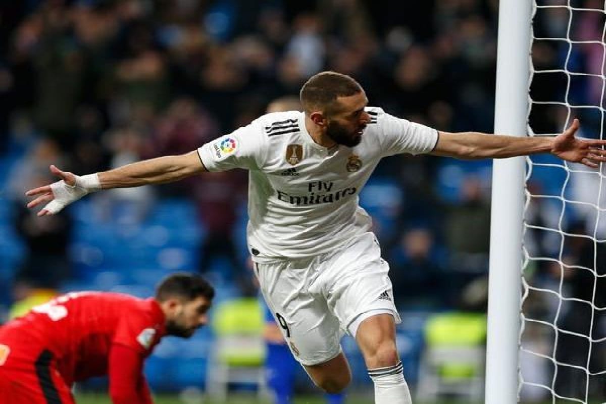 real madrid beat deportivo alaves by 3-0