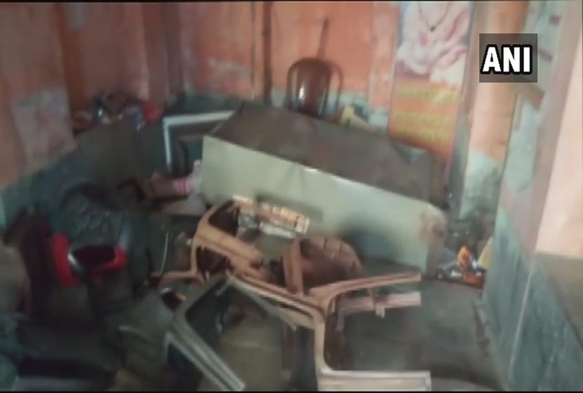 Kolkata: BJP office in Bhabanipur has been vandalised