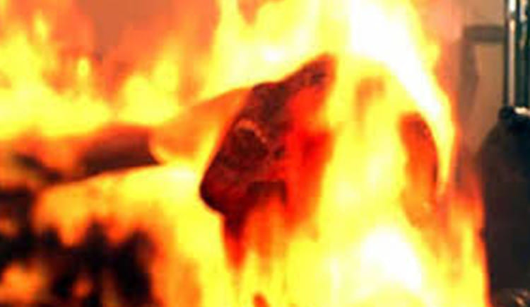Four fire-related deaths in the houses in Bihar and three wounded