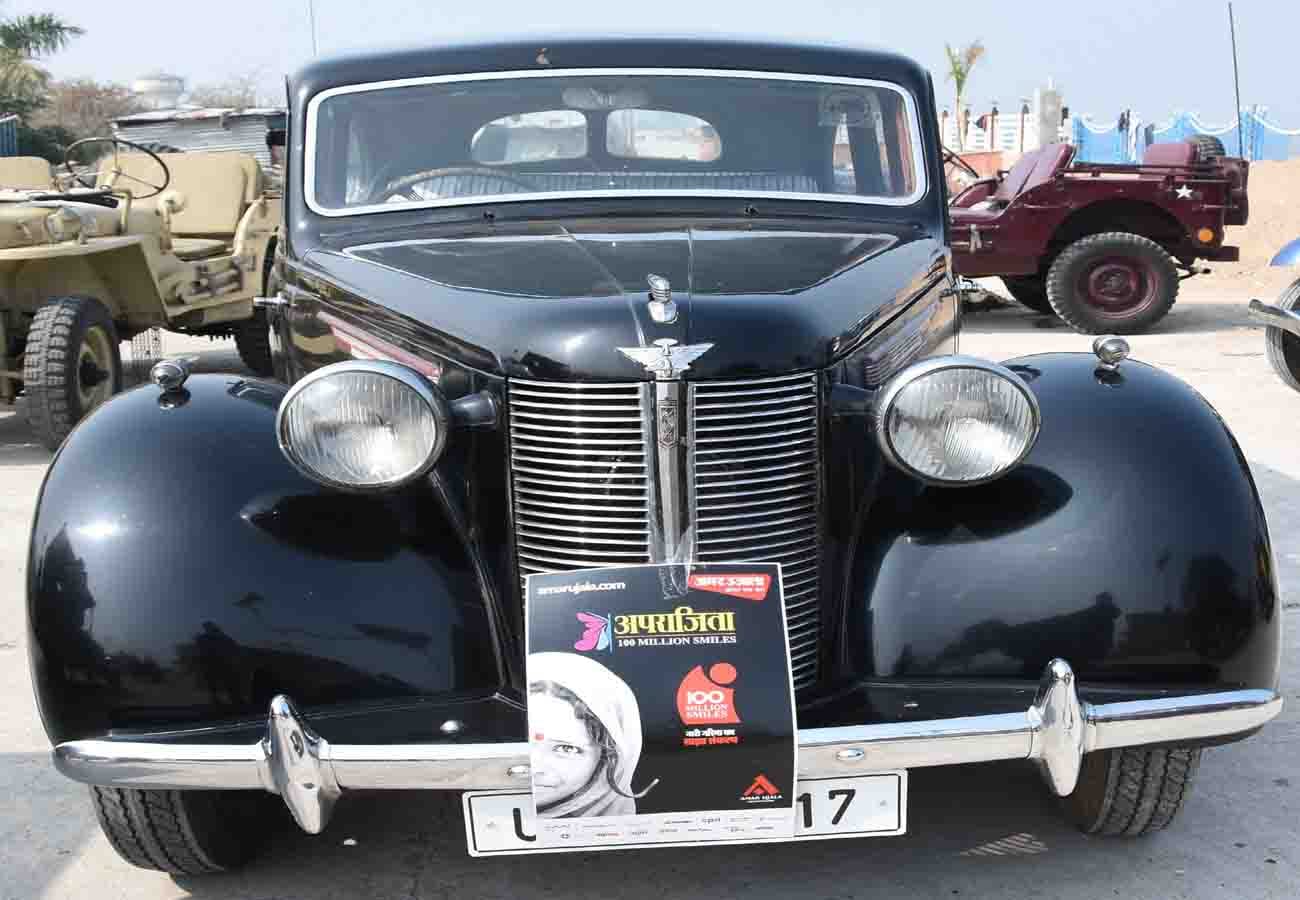 Amar Ujala aprajita-100 million smiles, Vintage Car Rally in kanpur