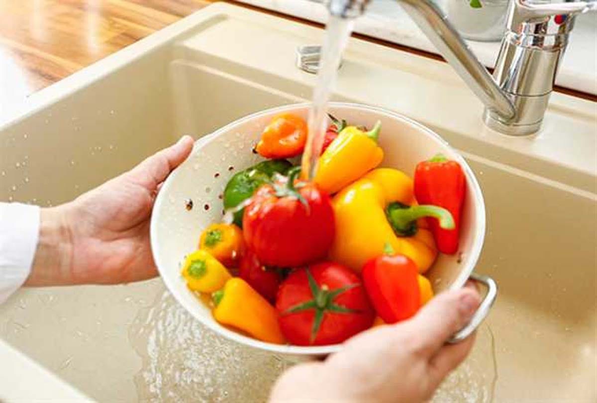 eating vegetables is good for health but know the bad things
