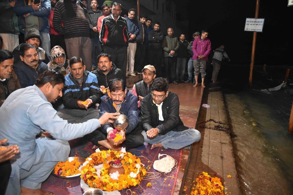 Mirage fighter crash martyr siddharth negi bones immersed in Ganga