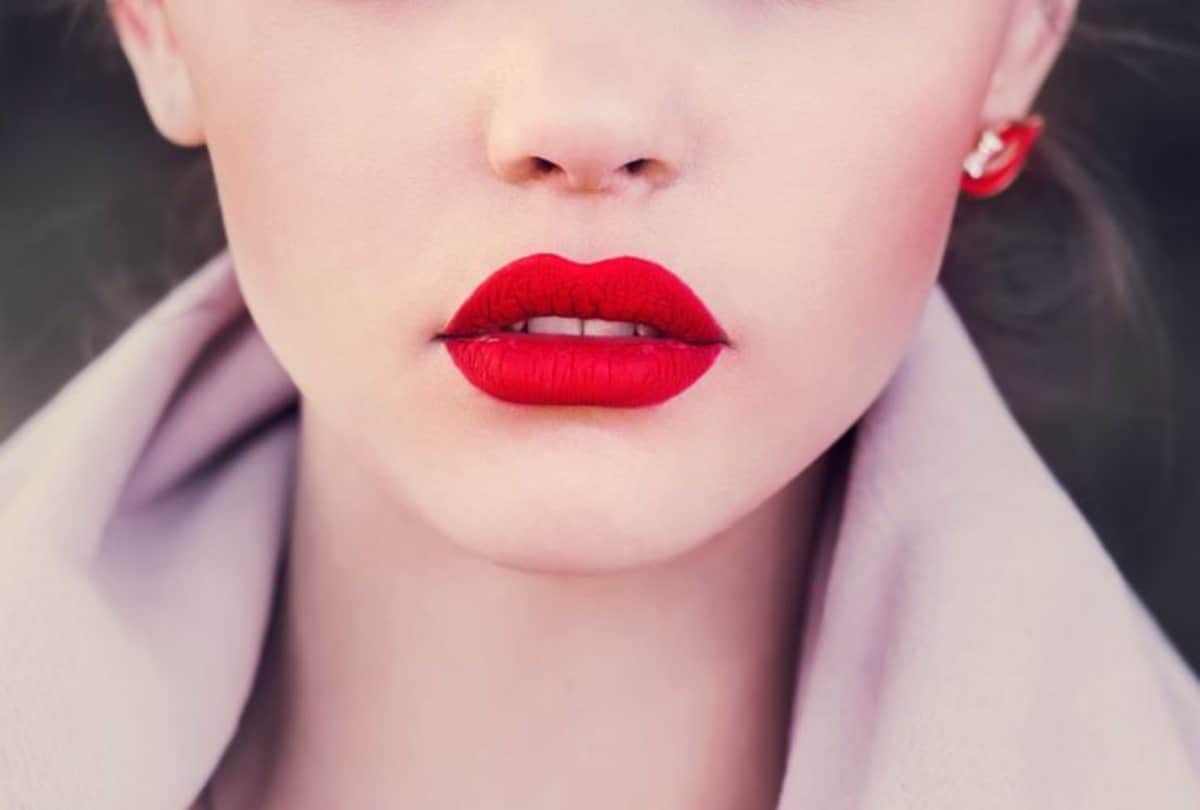 these lipstick shade enough for beautiful face no requirement of heavy makeup