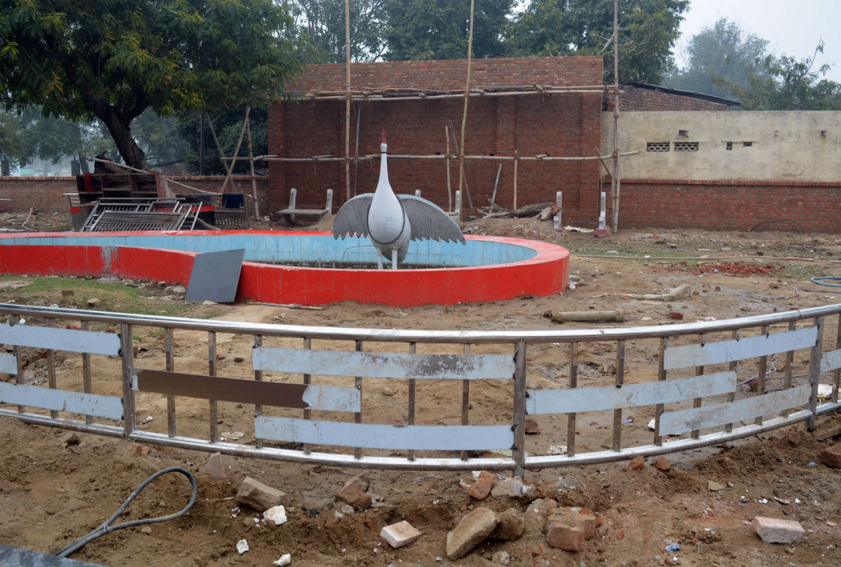 mathura cantt railway being built as temple look