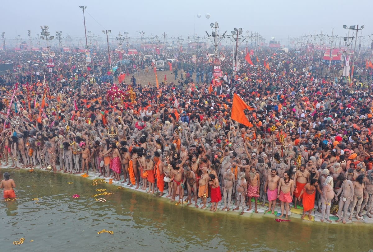 Kumbh mela 2019 why foreigner sadhu Devotees come to sangam prayagraj