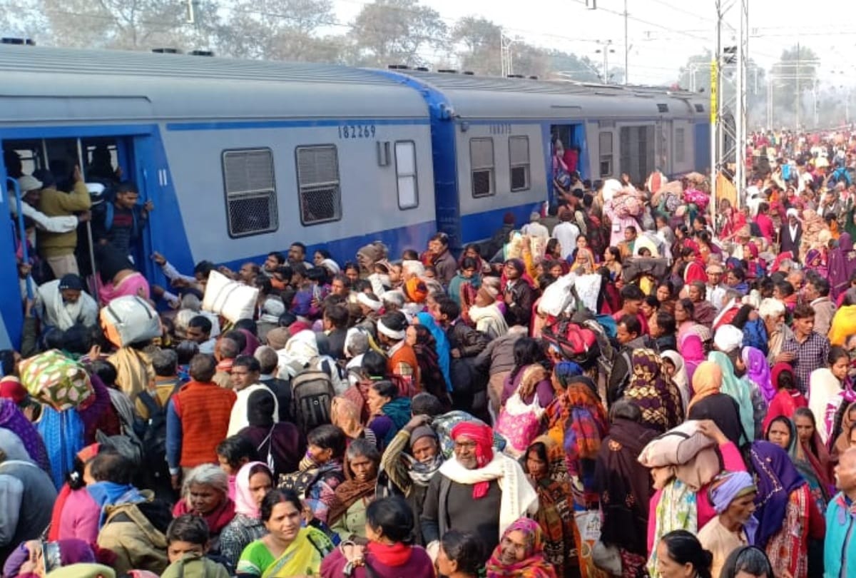 Mauni Amavasya kumbh mela 100 special trains and six thousands buses operates today for devotees