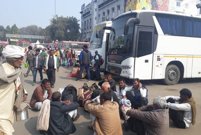 Railways set records by running more than 200 special trains in Kumbh Mela