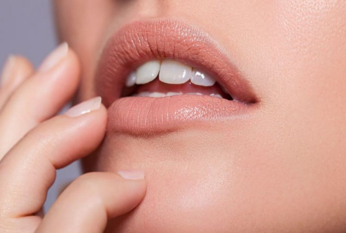 five lipstick hacks to stay all day and not get choppy lips