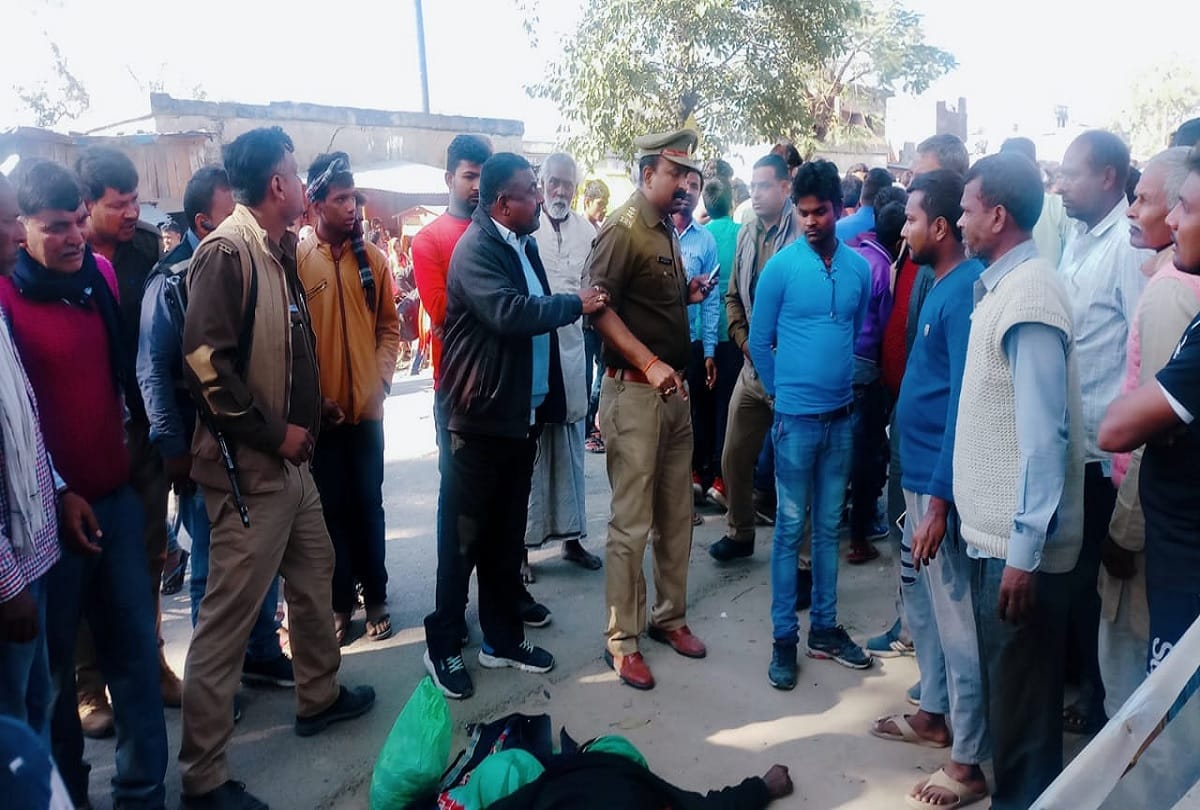 student died in road accident at gorakhpur