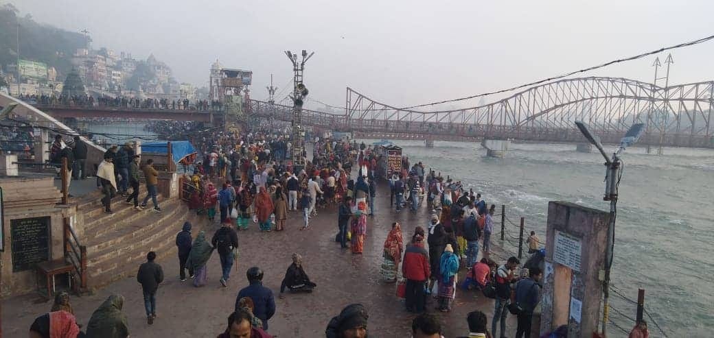 Mauni Amavasya 2019 ganga snan in cold at haridwar