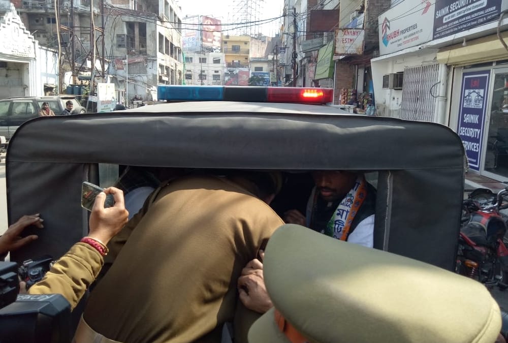 trinmool congress activists protest in lucknow.